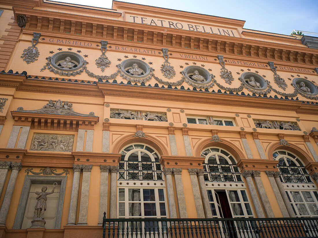 Teatro Bellini, Altstadt von Neapel, Neapel, Kampanien, Süditalien, Italien, Europa