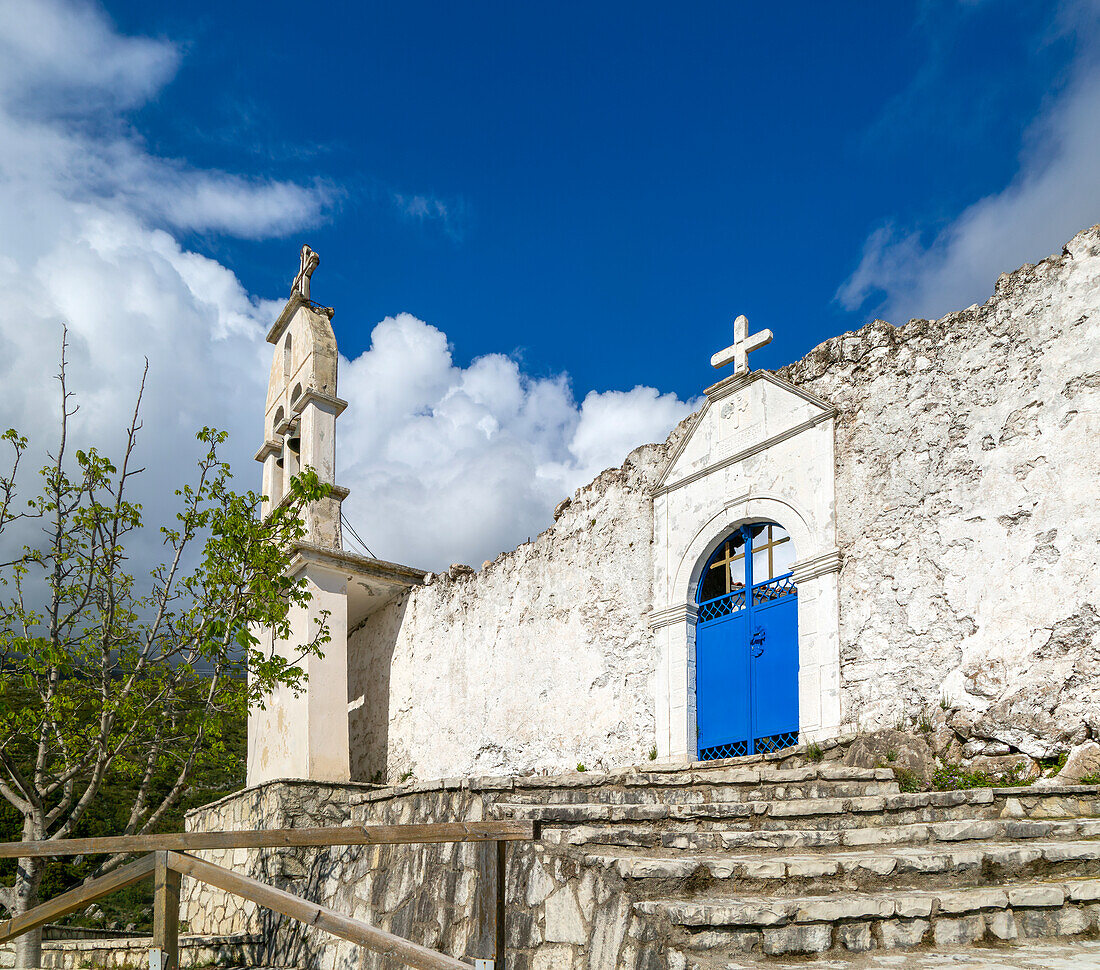 Außenseite der griechisch-orthodoxen Kirche der Heiligen Maria, Panagia-Kloster, Dhermi, Albanien