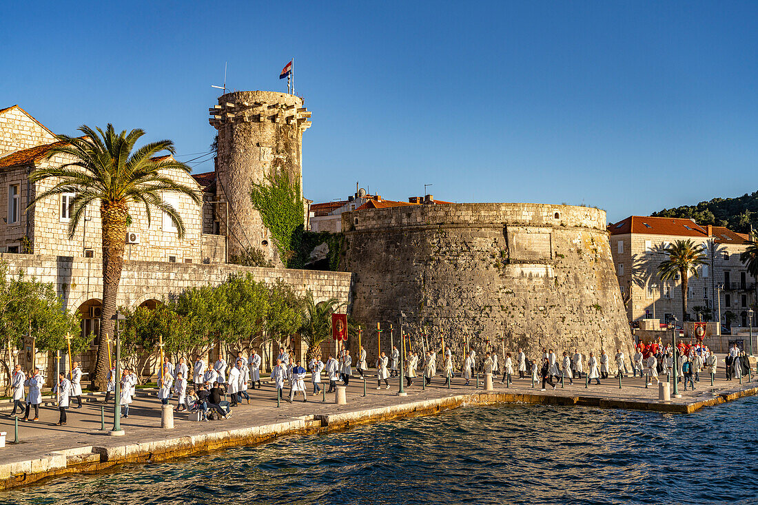  St. Mark&#39;s procession at the great Prince&#39;s Tower in the old town of Korcula, Croatia, Europe 