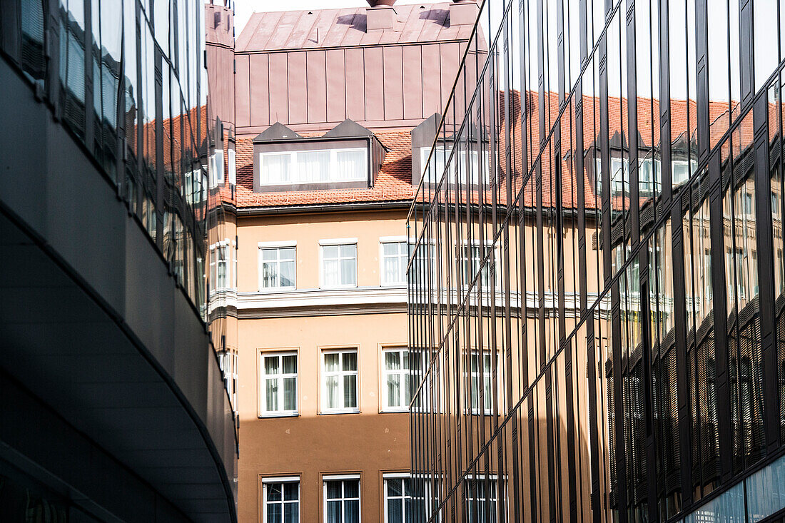 Eisbachplatz, München, Bayern, Deutschlad