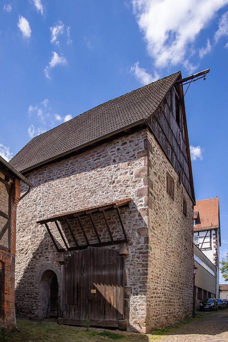 Historisches Gebäude der Zehntscheune in der Altstadt, Steinau an der Straße, Spessart-Mainland, Hessen, Deutschland