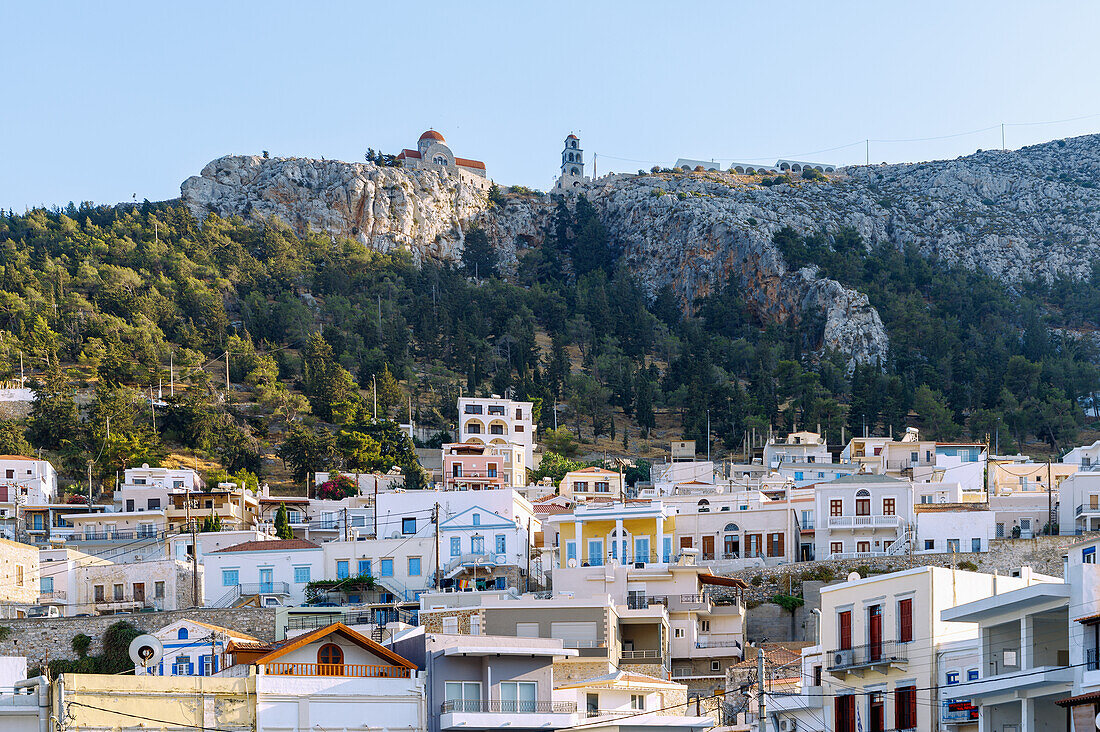 Kloster Agíou Savvas auf dem Hügel über Pothia auf der Insel Kalymnos (Kalimnos) in Griechenland