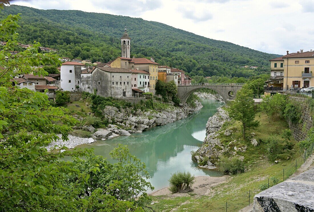 Kanal am Soca-Fluss, westliche Julische Alpen, Slowenien