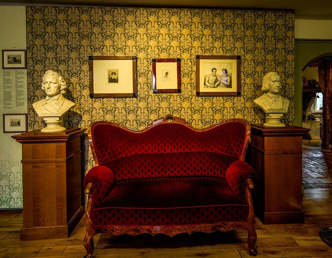  Museum Brothers Grimm House, foyer, portrait busts of Wilhelm and Jakob Grimm, Steinau ad Straße, Hesse, Germany 