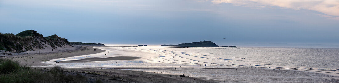  Panoramic shot of the beach in North Berwick, East Lothian, Scotland, United Kingdom 