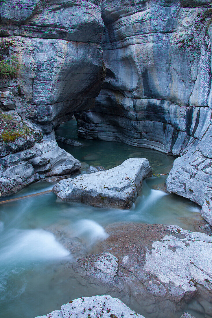  Stream in Maligne Canyon, Jasper National Park, Alberta, Canada 