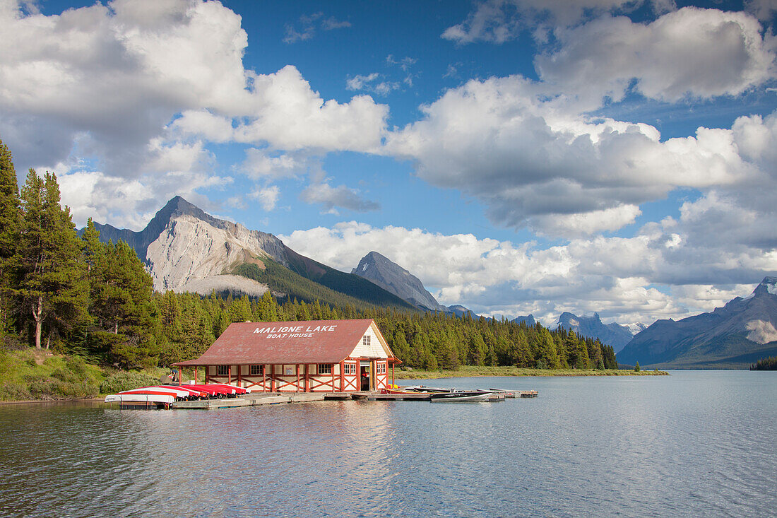  Boathouse at Maligne Lake, Jasper National Park, Alberta, Canada 