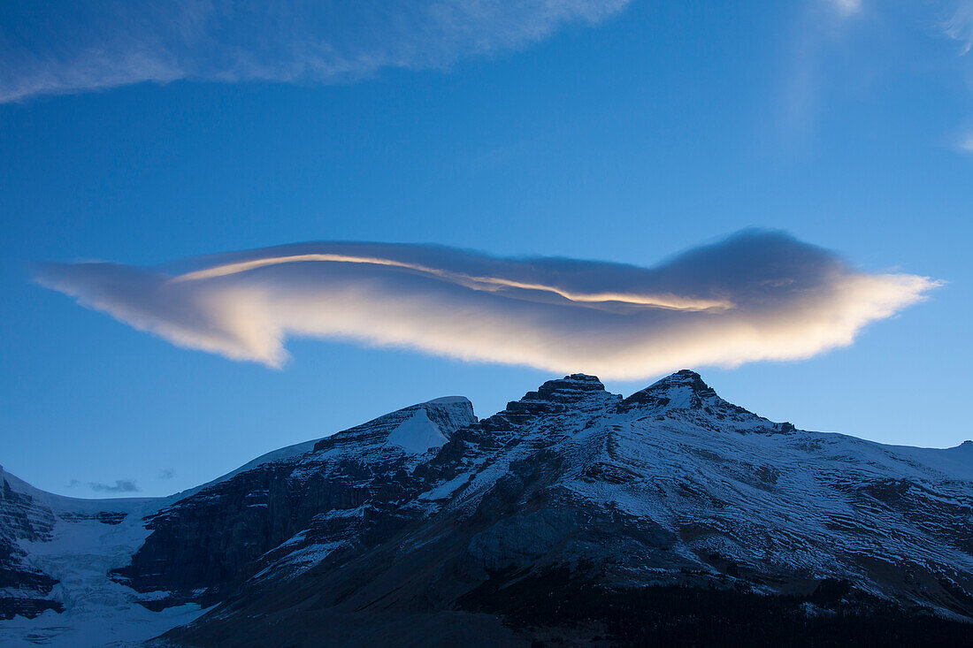  Cloudy mood in the Rocky Mountains, Jasper National Park, Alberta, Canada 