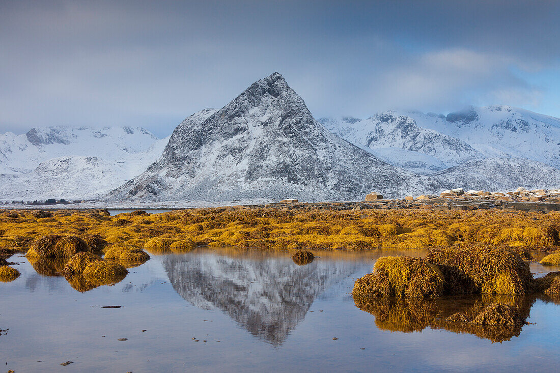  Reflection of the mountains at the fjord, Malnesvik, Vestvågøya, Lofoten, Norway 