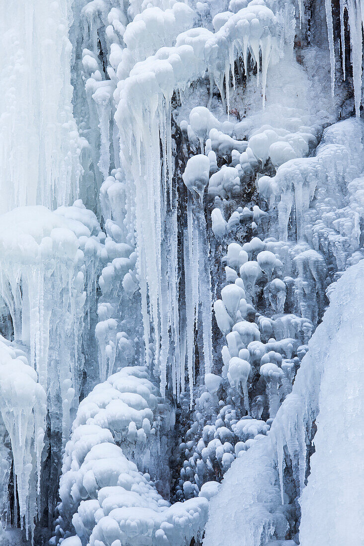 Radau-Wasserfall, vereister Wasserfall, Winter, Harz, Niedersachsen, Deutschland