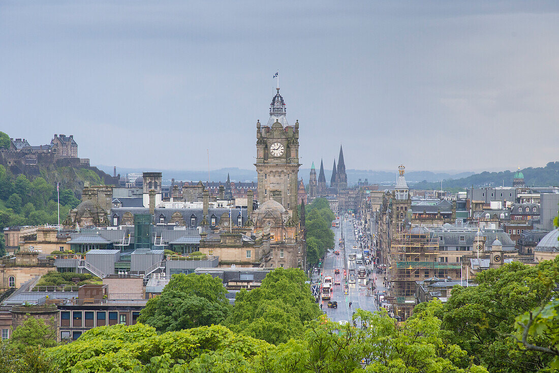  View from Calton Hill of the Balmoral Hotel in Edinburgh, Scotland, Great Britain 