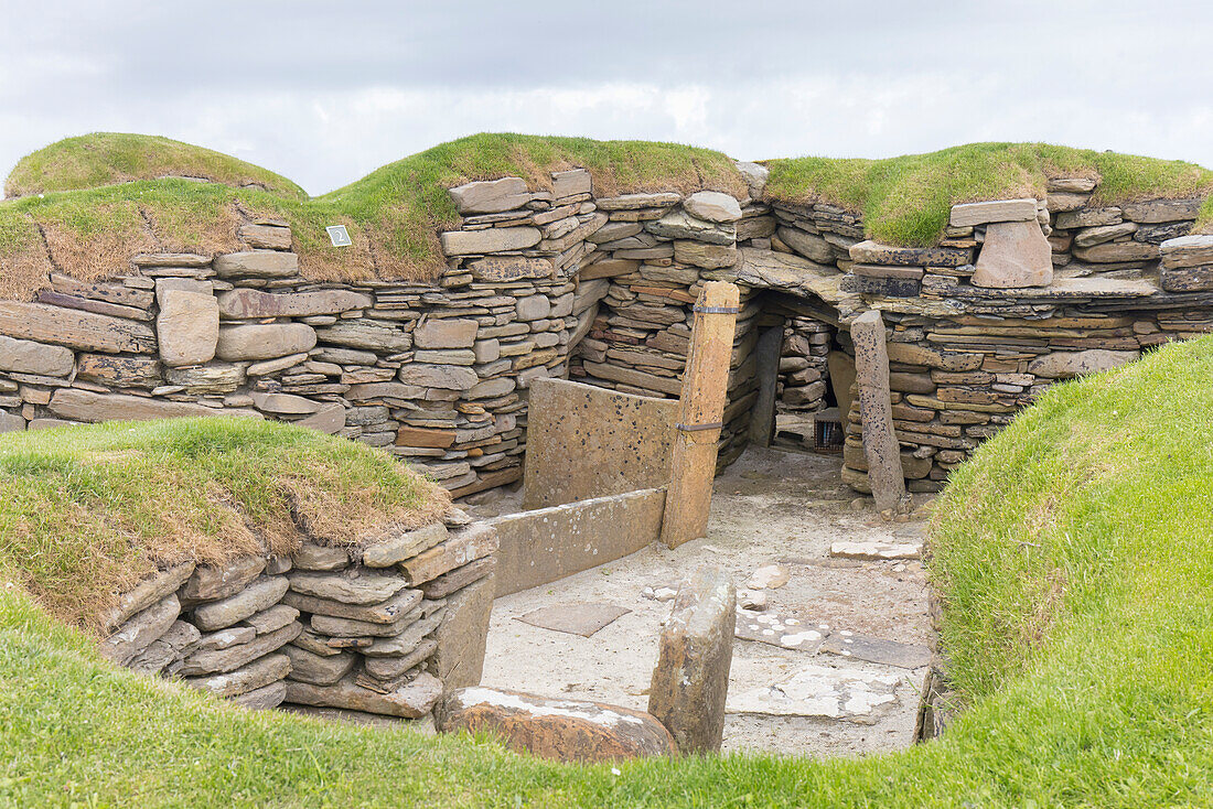  Skara Brae is a Neolithic settlement about 5000 years old, Orkney Islands, Scotland, Great Britain 