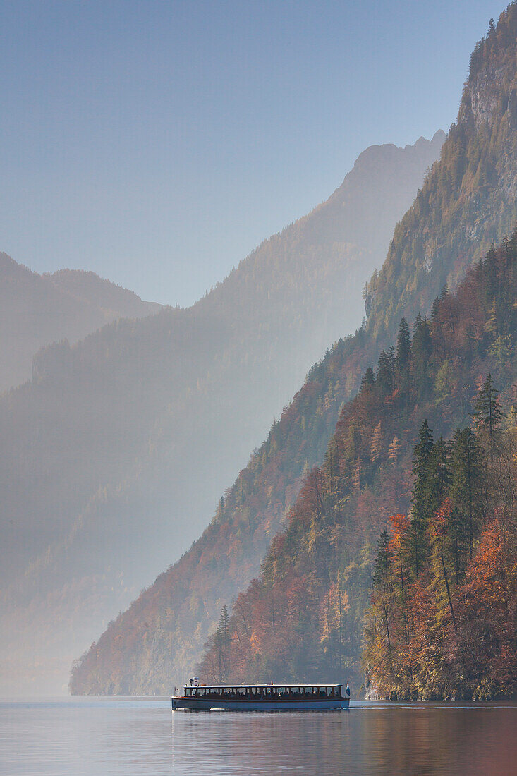  View from the Malerwinkel to the Koenigssee, autumn, Berchtesgaden National Park, Bavaria, Germany 