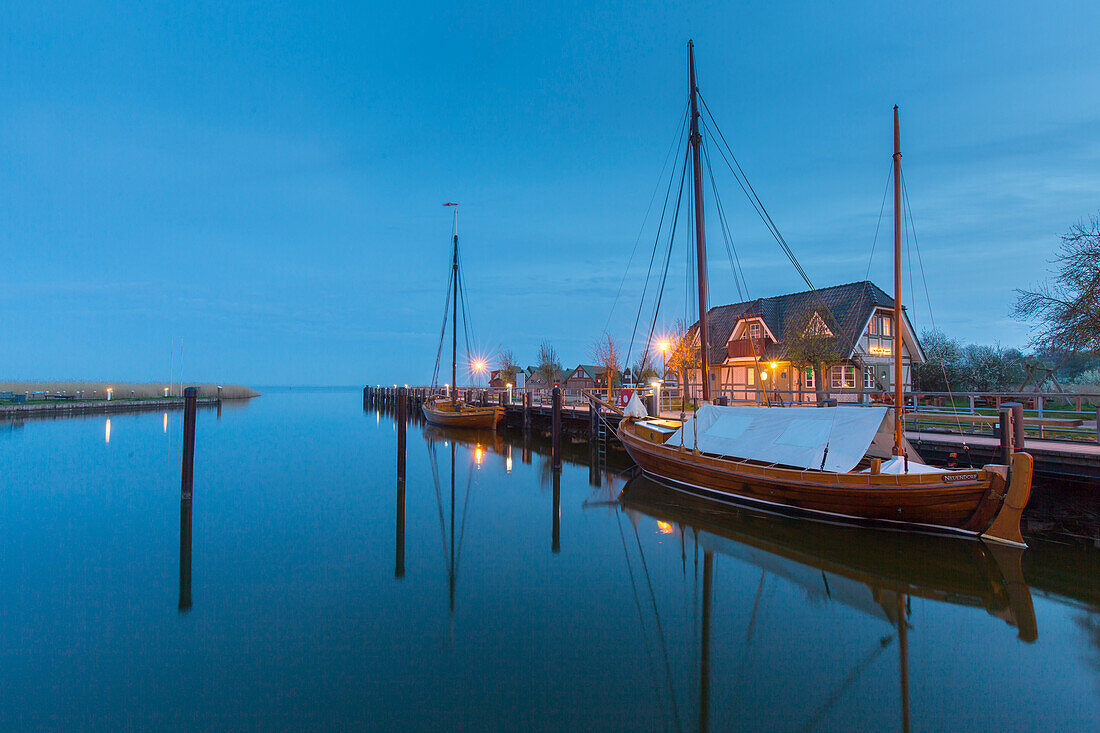 Boote im Hafen, Althagen, Fischland, Mecklenburg-Vorpommern, Deutschland