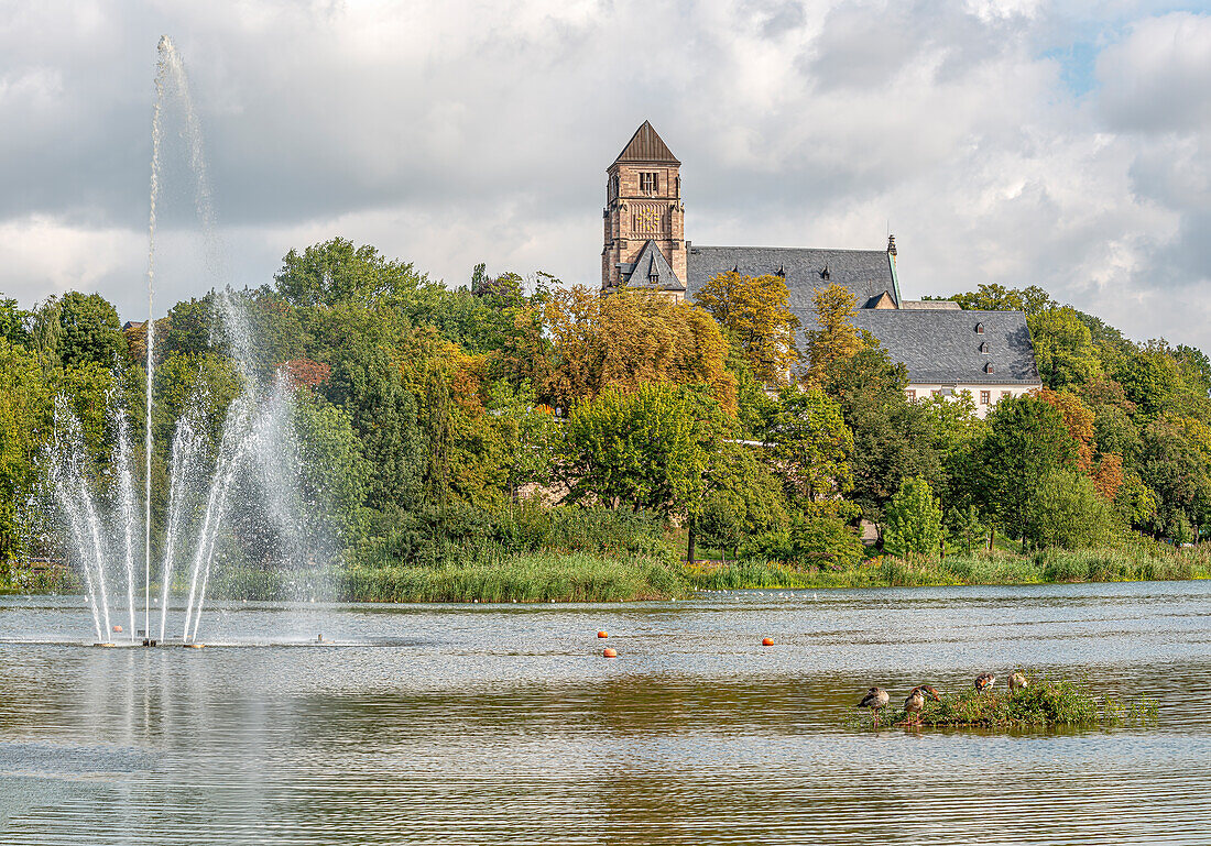  Schlossberg Museum seen from the Schloßteich Park, Chemnitz, Saxony, Germany 