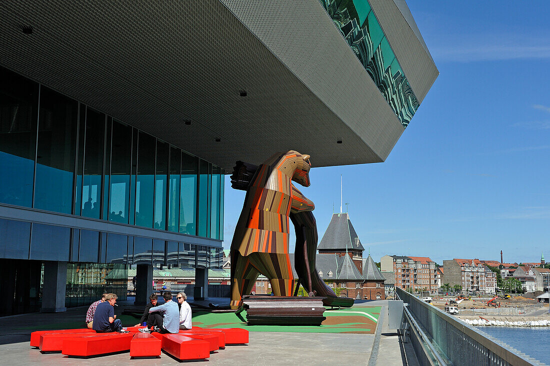 Spielplatz von Dokk1, Bibliothek und Bürgerhaus an der Uferpromenade von Aarhus, Halbinsel Jütland, Dänemark, Nordeuropa