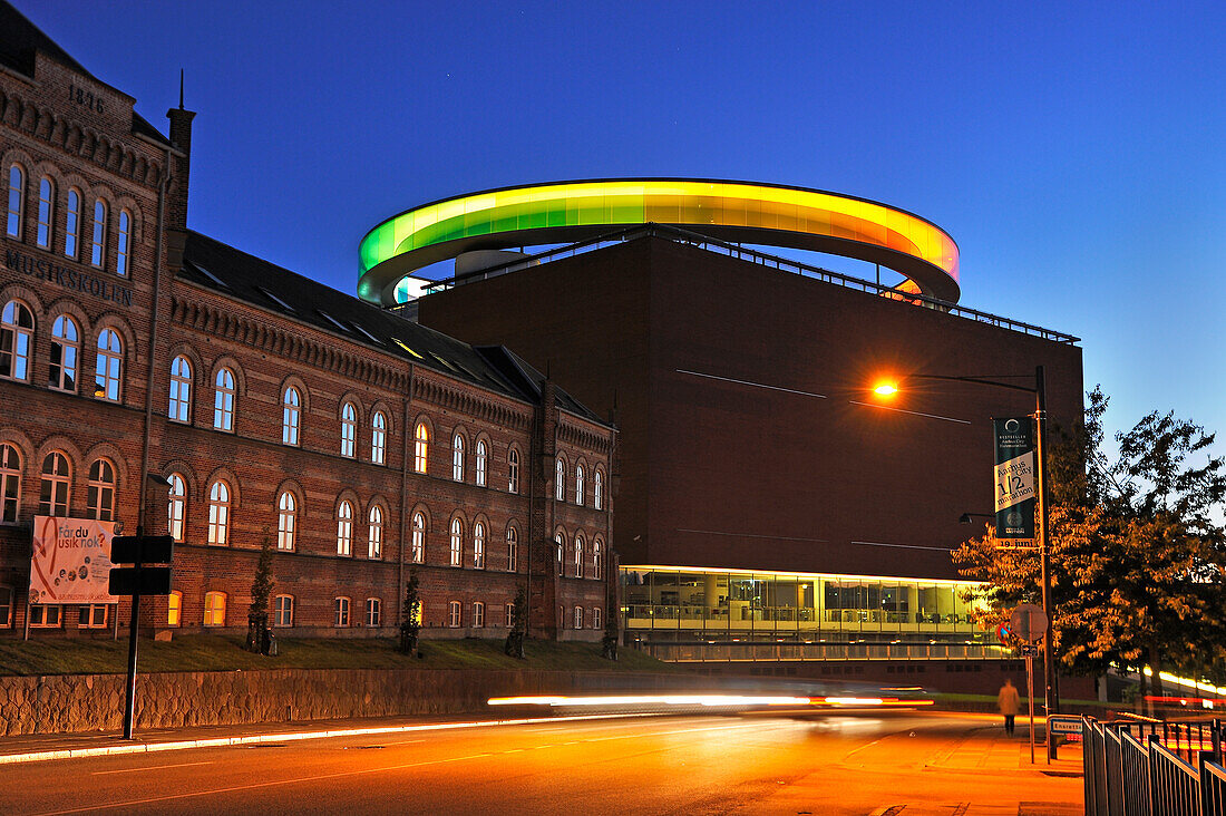 ARoS Aarhus Kunstmuseum (designed by Danish architects Schmidt Hammer Lassen) topped with the installation "Your rainbow panorama" a circular skywalk with windows in the colors of the rainbow (by Olafur Eliasson, a Danish-Icelandic artist), Aarhus, Jutland Peninsula, Denmark, Northern Europe