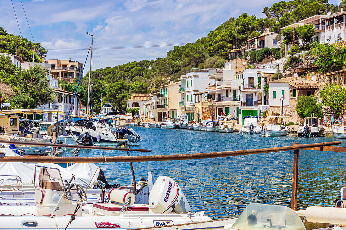  Harbor views of Cala Figuera on Mallorca, Spain 