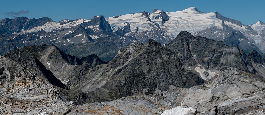  Mountain panorama from the Hohe Fuerlegg (2943 m) towards west, Hohe Tauern National Park, Salzburg, Austria 