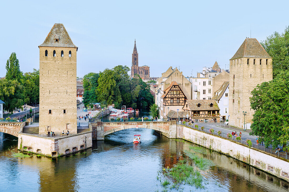  View of Ponts Couverts and Strasbourg Cathedral (Münster zu Strasbourg, Liebfrauenmünster, La Cathedrale Notre-Dame) from Barrage Vauban in Strasbourg in the Bas-Rhin department in the Grand Est region in Alsace in France 