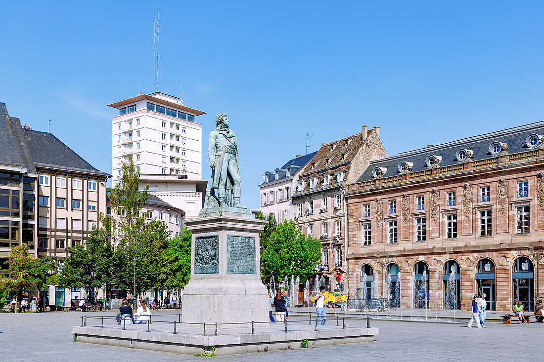  Place Kléber with monument to General Jean-Baptiste Kléber and neoclassical building l&#39;Aubette in Strasbourg in the Bas-Rhin department in the Grand Est region in Alsace in France 