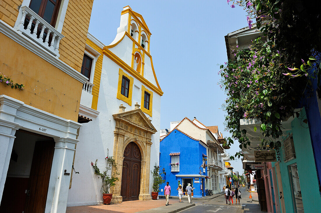 Santo Toribio Church, Sangerto Mayor street in downtown colonial walled city, Cartagena, Colombia, South America