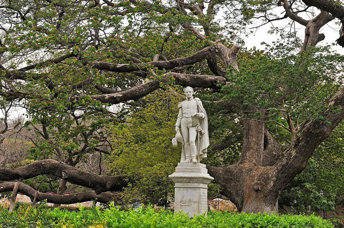 Statue des Kriegers Simon Bolivar, Santa Marta, Departamento del Magdalena, Karibik, Kolumbien, Südamerika