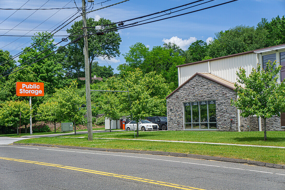 Public Storage, self-storage facility, building exterior, Danbury, Connecticut, USA