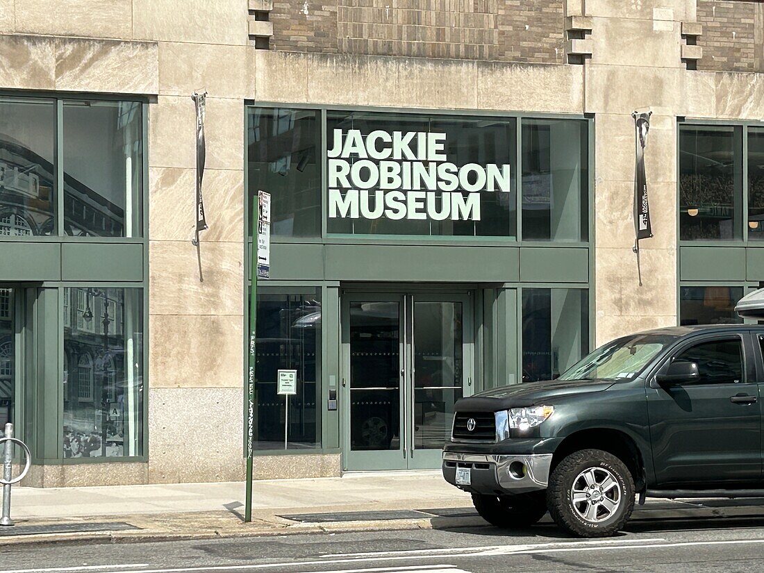  Jackie Robinson Museum, Gebäudeaußenseite, New York City, New York, USA 