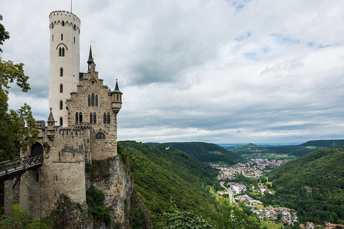 Schloss Lichtenstein, Honau, Schwäbische Alb, Baden-Württemberg, Deutschland