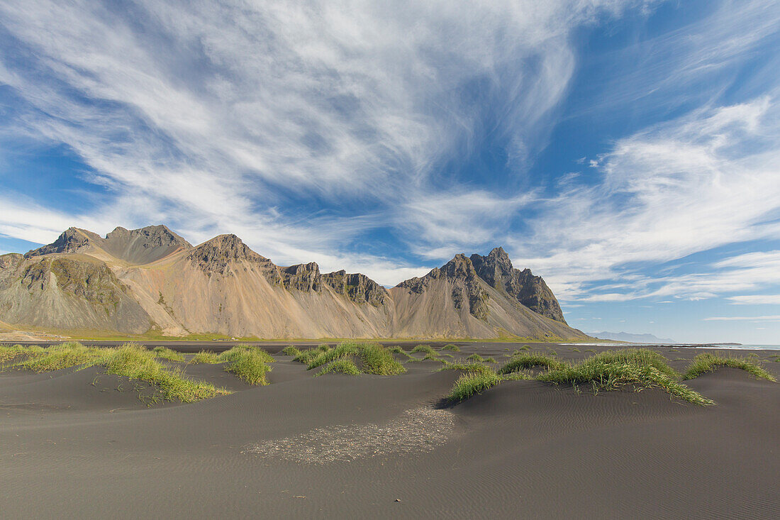  View of Vestrahorn on the Klifatindur mountain range, Stokksnes, summer, Iceland 