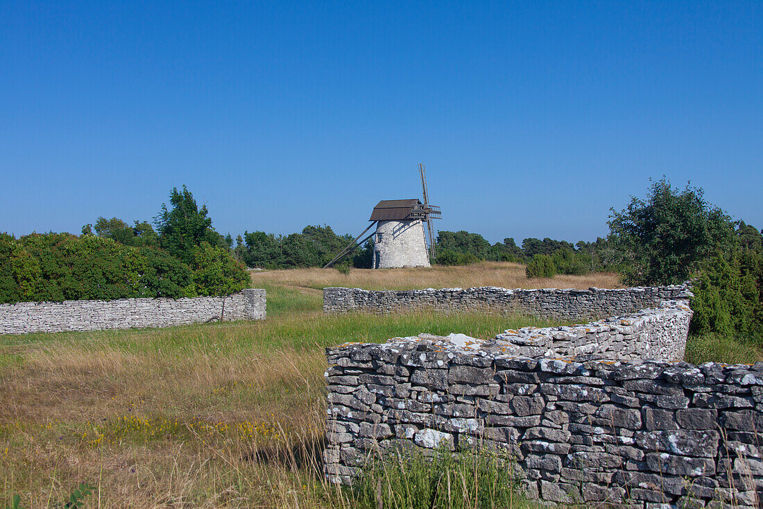 Windmühle bei Dämba, Insel Gotland, Schweden