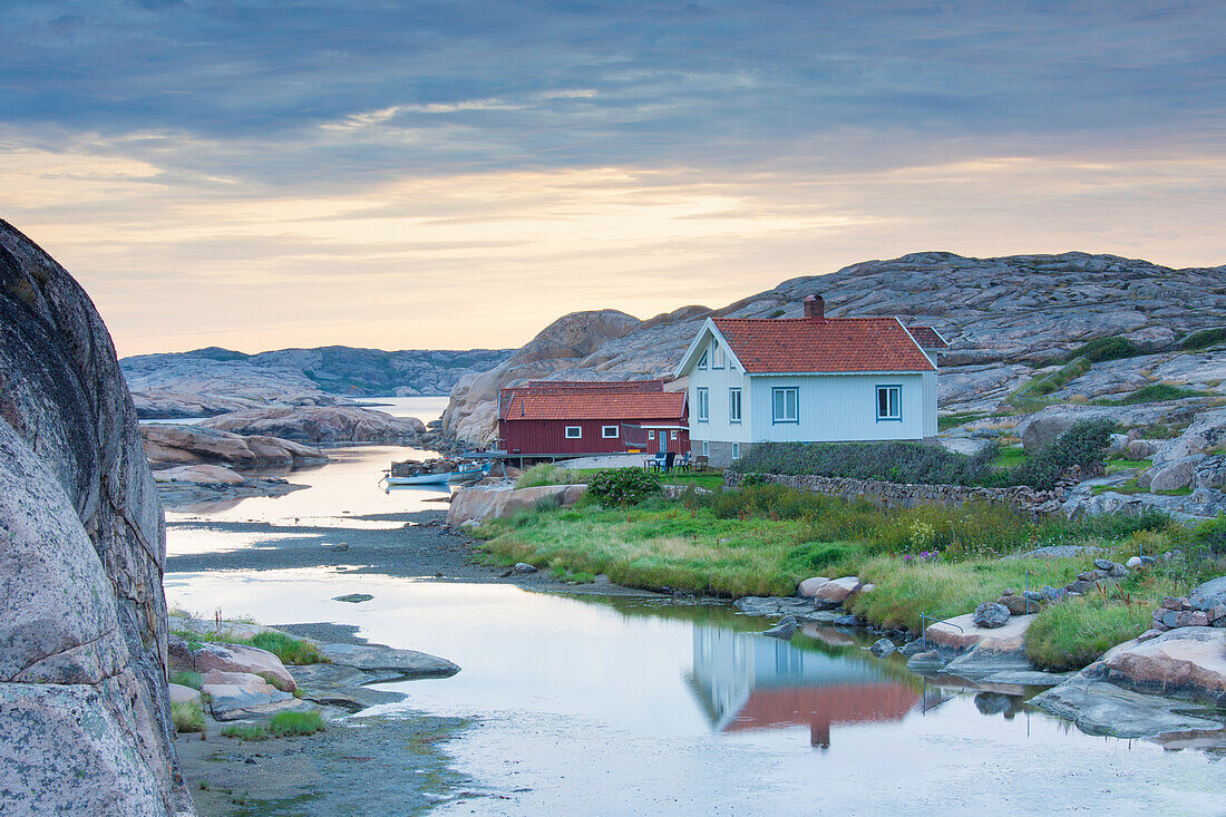  Wooden huts on the Schaerenkueste, Ramsvik, Bohuslaen. Sweden 