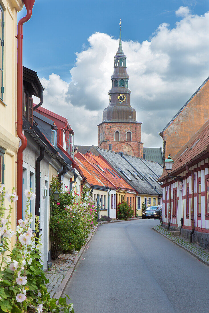 Sankt-Marien-Kirche und historische Häuser, Ystad, Skane, Schweden