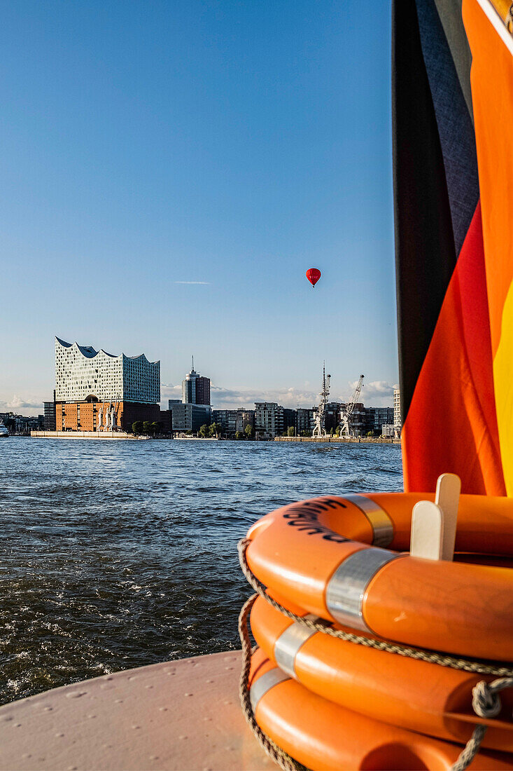  Skyline of Hamburg with Elbphilharmonie, Elbe, Port of Hamburg, Hamburg, Northern Germany, Germany 