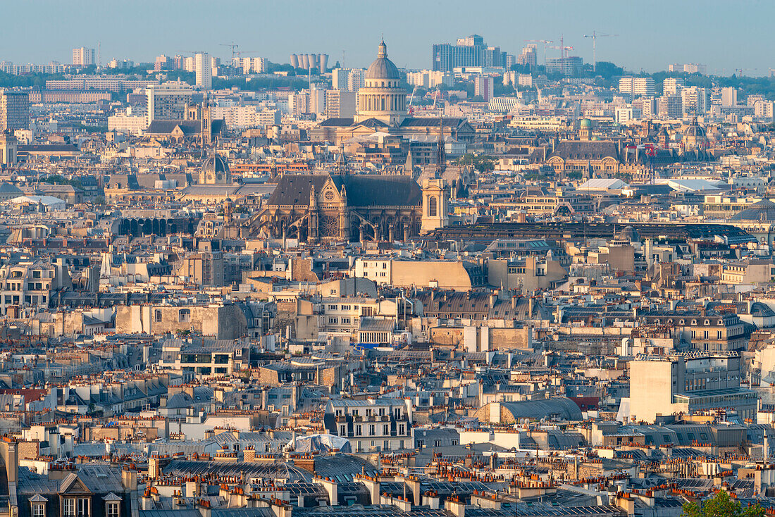  View of Paris from the Sacré-Cœur Basilica in Montmartre, Montmartre, Paris, Île-de-France, France, Europe 