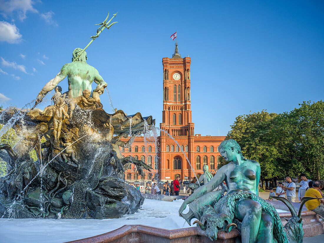  Neptune Fountain and Red Town Hall, Alexanderplatz, Berlin-Mitte, East Berlin, Berlin, Germany, Europe 