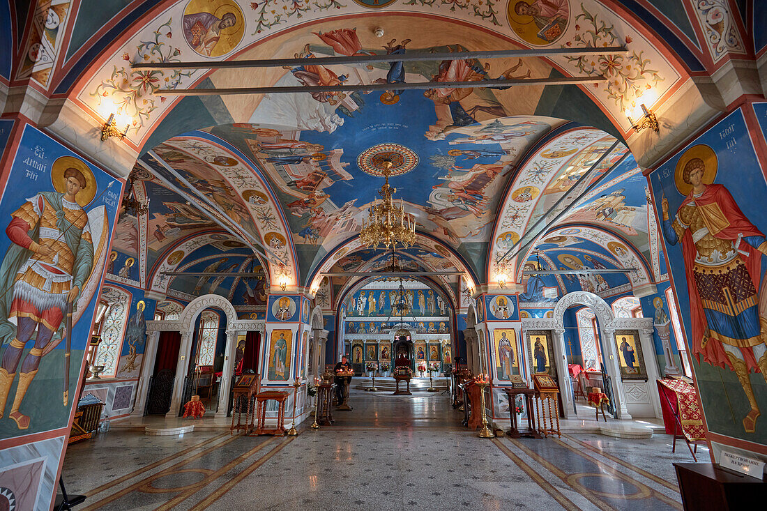  Reich verziertes Inneres der Kirche der Enthauptung Johannes des Täufers durch Bohr. Moskau, Russische Föderation. 