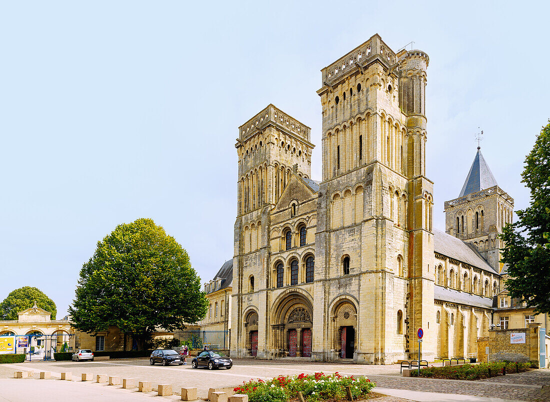 Kirche Église Sainte-Trinité (Sainte-Trinite, Abbatiale de la Trinité, Abbaye aux Dames) am Place Reine Mathilde in Caen im Département Calvados in der Region Normandie in Frankreich