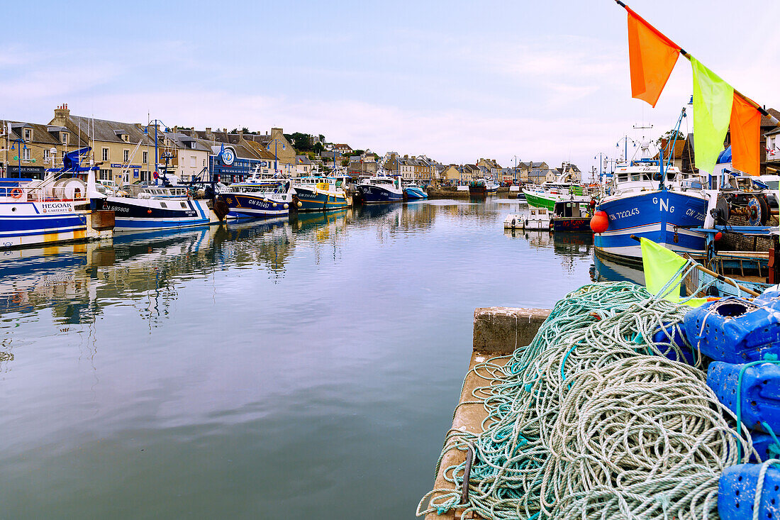  Fishing port in Port-en-Bessin-Huppain on the Côte de Nacre (Cote de Nacre, Mother of Pearl Coast, landing beaches) in the Calvados department in the Normandy region of France 