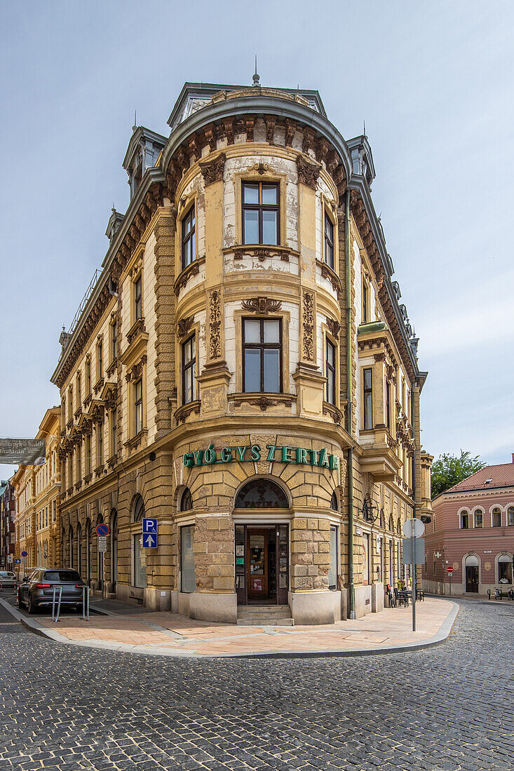 Altes reich verziertes Gebäude, Rzéchenyi-Platz, Altstadt, Pécs, Dél-Dunántúl, Ungarn