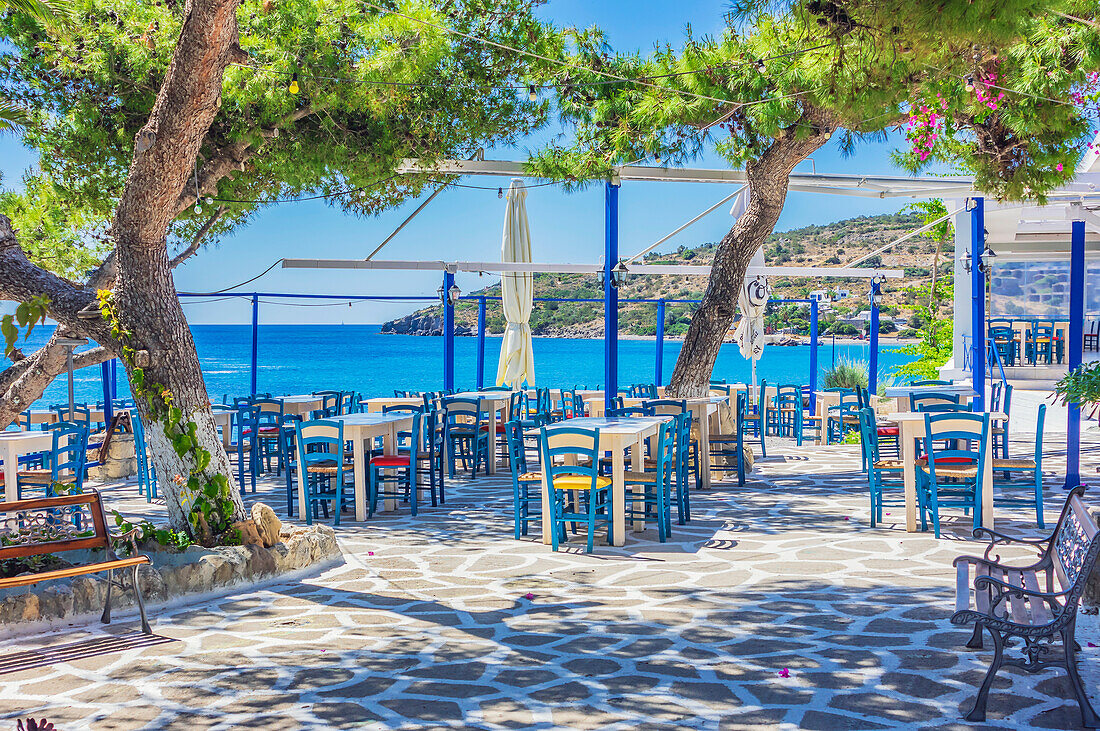  The tranquil village of Agia Marina about 25 km from Athens, tavern on the beach 