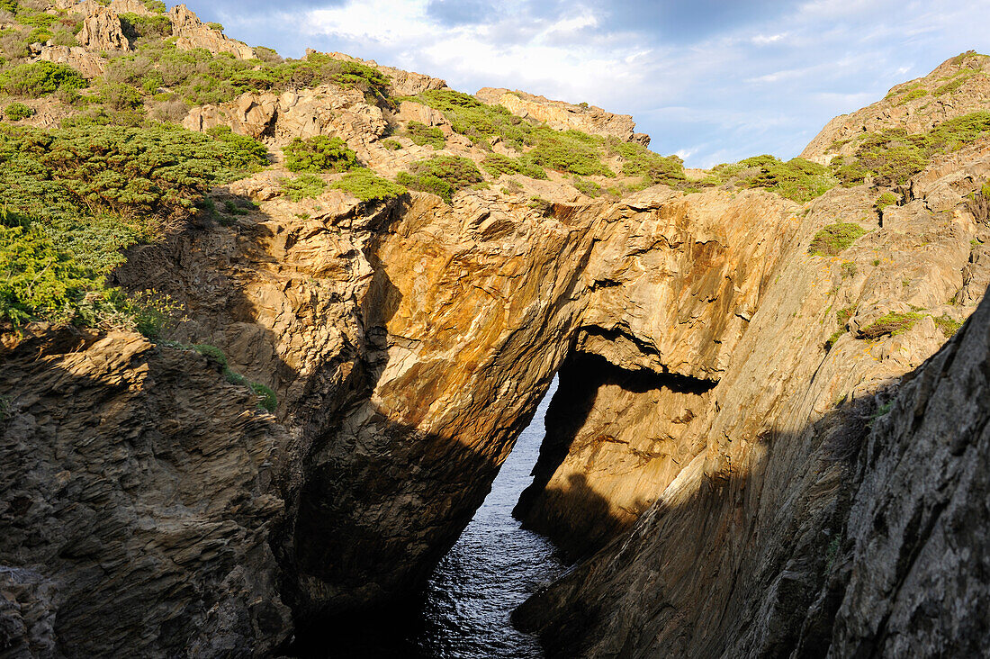 Cova de S'Infern, Cadaques, Cap de Creus, Costa Brava, Katalonien, Spanien, Europa