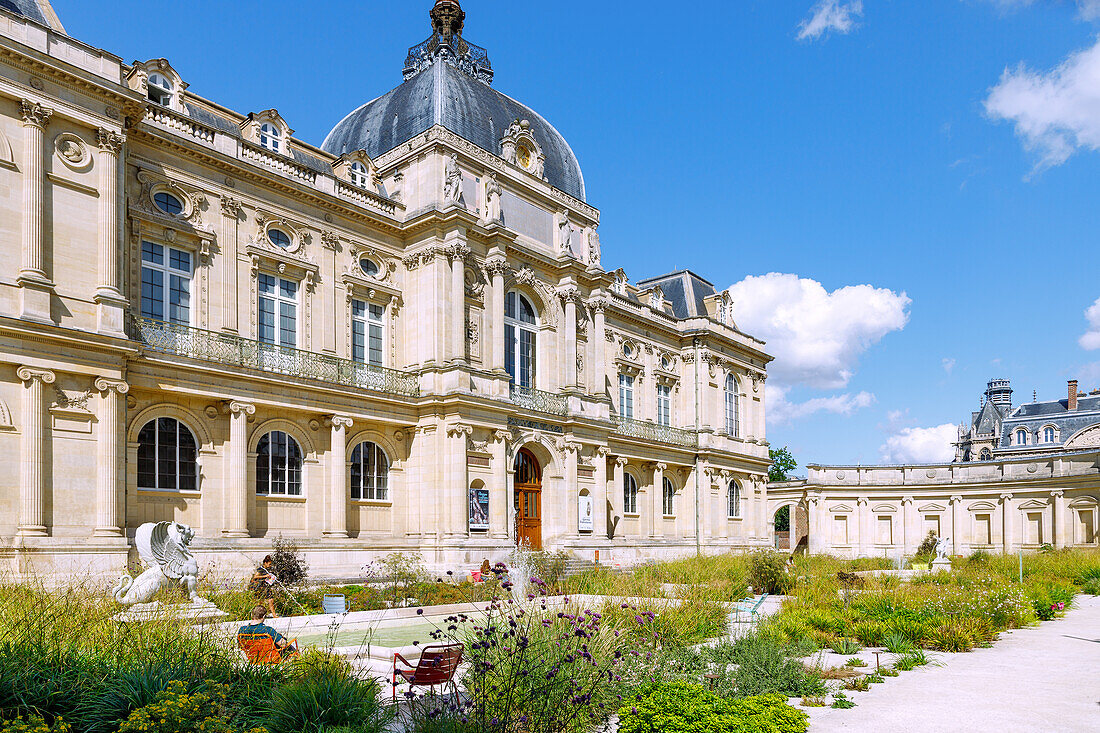  Musée de Picardie (Museum of Picardy) with La Cour d&#39;Honneur du Musée (Court of Honor) in Amiens in the Somme department in the Hauts-de-France region of France 