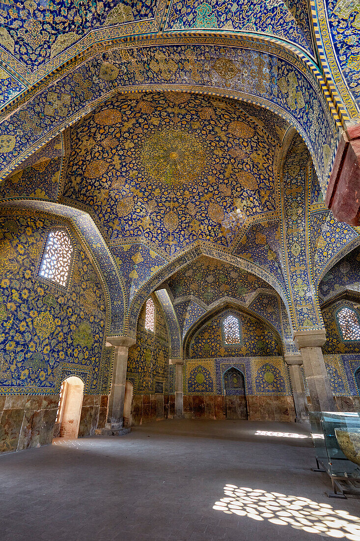 Interior view of the winter prayer hall, built in hypostyle form, in the Shah Mosque (Masjed-e Shah). Isfahan, Iran.