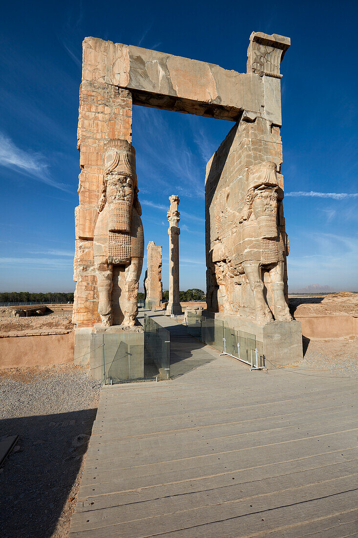 Exterior view of the Gate of All Nations in Persepolis, ancient capital of the Persian kings of the Achaemenian dynasty. Fars Province, Iran.