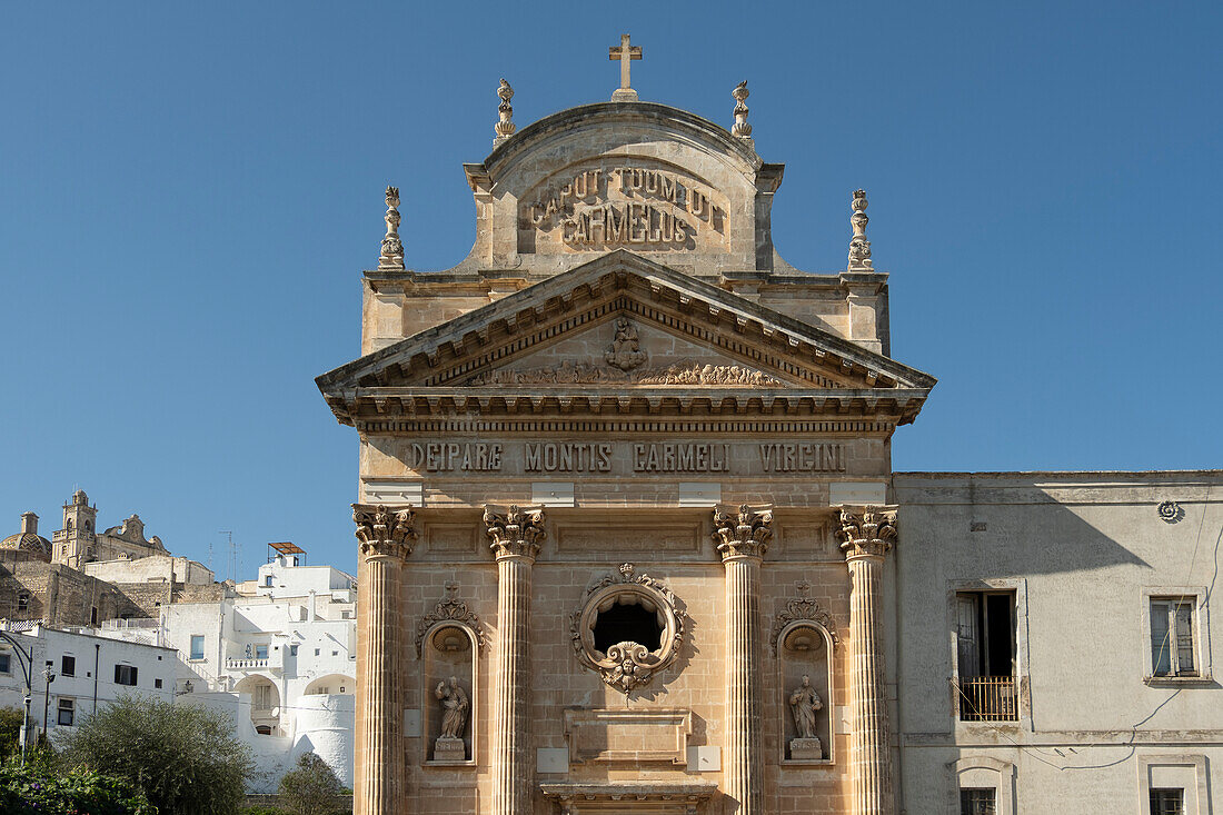 Kirche Santa Maria Vergine del Monte Carmelo, Ostuni, Italien