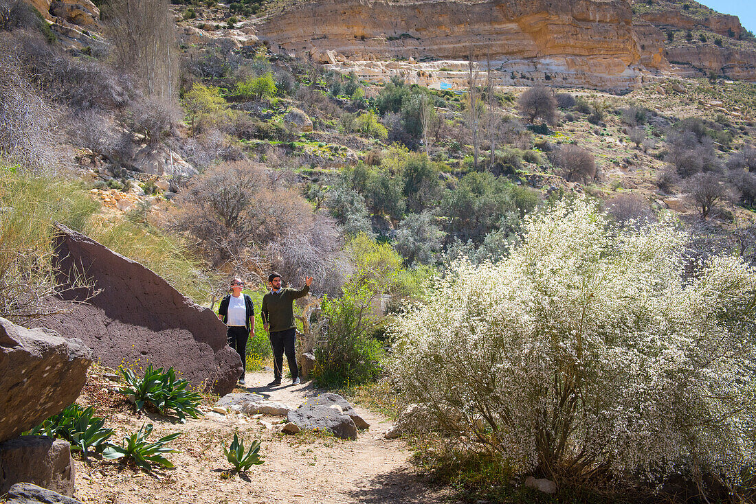  Spaziergang durch das Dorf Dana, Dana-Biosphärenreservat, Jordanien, Naher Osten, südliche Levante, Westasien 