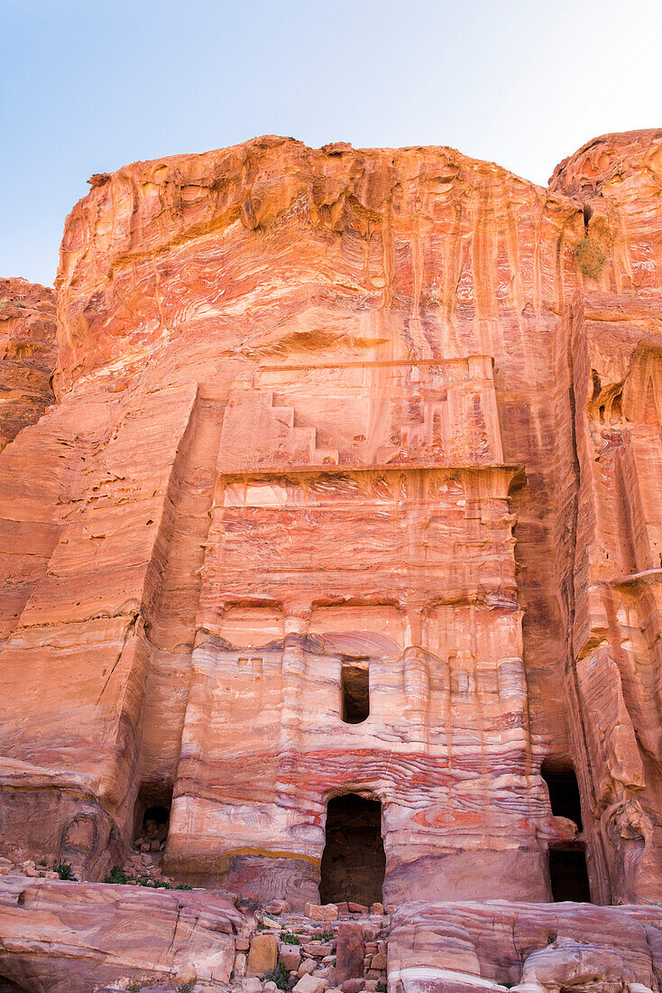  Die Königsgräber im südlichen Teil der historischen und archäologischen Nabatäerstadt Petra, UNESCO-Weltkulturerbe, Jordanien, Naher Osten, südliche Levante, Westasien 