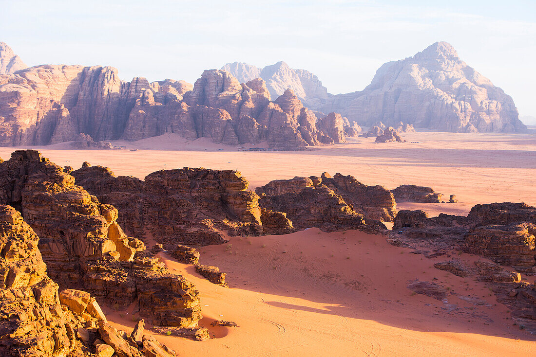  Wadi Rum, UNESCO-Weltkulturerbe, Jordanien, Naher Osten, südliche Levante, Westasien 